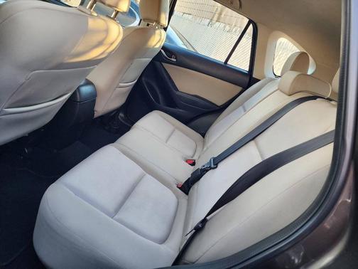 2016 Mazda CX-5 Sport