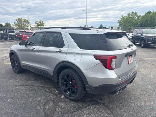 Iconic Silver Metallic 2021 Ford Explorer ST