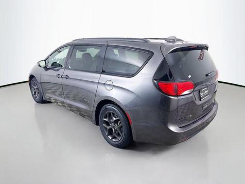 2018 Chrysler Pacifica Touring-L Plus