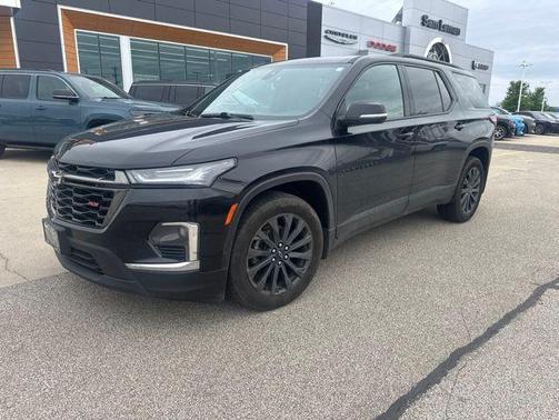 Mosaic Black Metallic 2023 Chevrolet Traverse RS