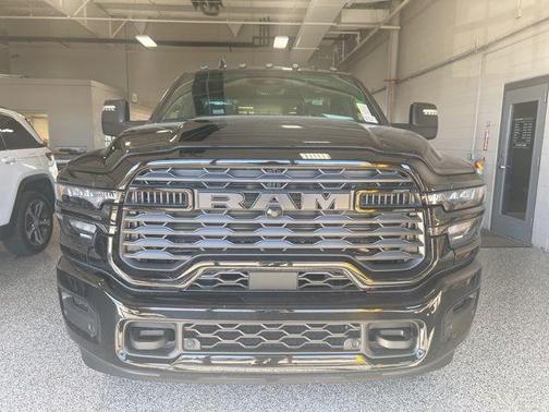 2026 RAM 2500 Big Horn Crew Cab 4x4 6'4' Box