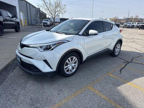 Blizzard Pearl 2019 Toyota C-HR LE