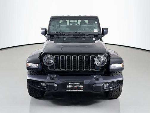 2025 Jeep Gladiator Nighthawk