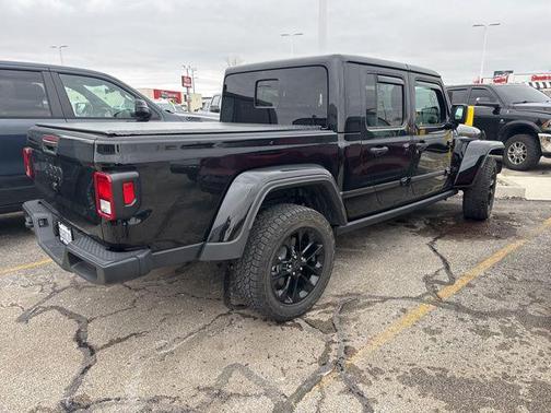 2025 Jeep Gladiator Nighthawk