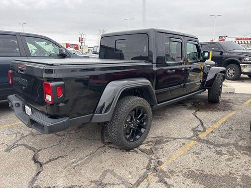 2025 Jeep Gladiator Nighthawk