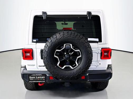 Bright White Clearcoat 2023 Jeep Wrangler Rubicon