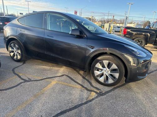 2024 Tesla Model Y Long Range Dual Motor All-Wheel Drive