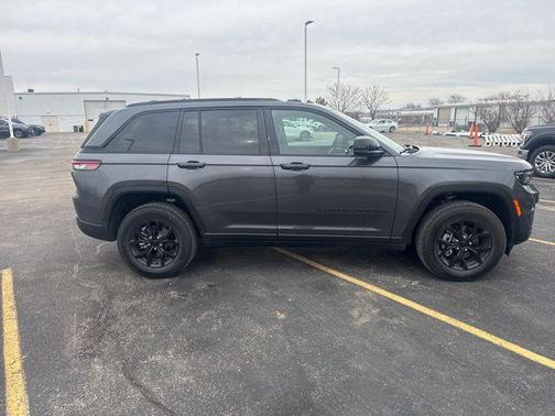 2024 Jeep Grand Cherokee Altitude