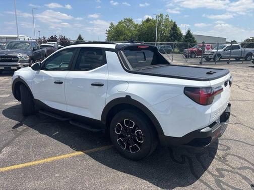 Ice White 2022 Hyundai SANTA CRUZ SEL