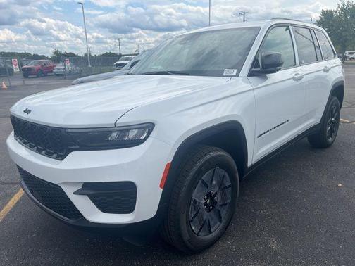 2025 Jeep Grand Cherokee Altitude