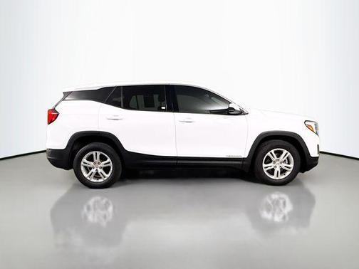 Summit White 2018 GMC Terrain SLE