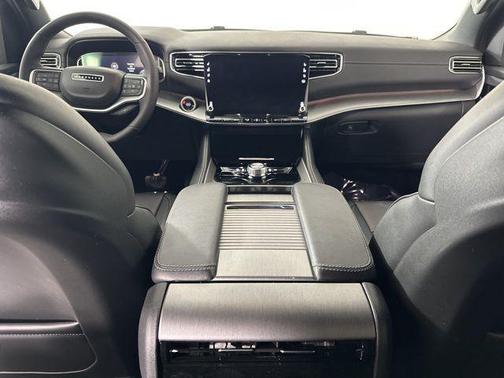 2025 Jeep Wagoneer 4x4