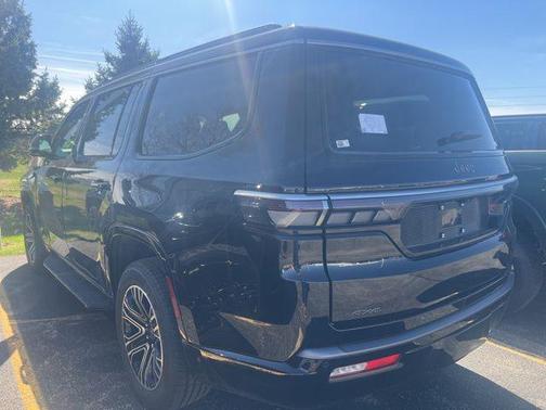 2026 Jeep Grand Wagoneer 4x4