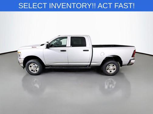 2026 RAM 2500 Tradesman Crew Cab 4x4 6'4' Box