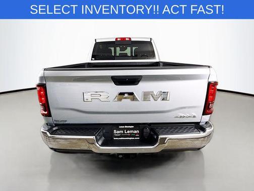 2026 RAM 2500 Tradesman Crew Cab 4x4 6'4' Box