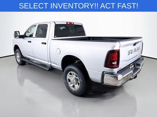 2026 RAM 2500 Tradesman Crew Cab 4x4 6'4' Box