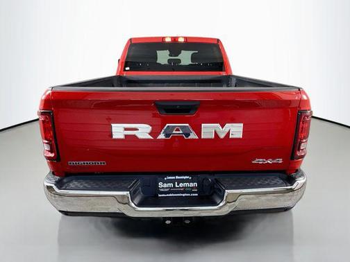 Flame Red Clearcoat 2026 RAM 2500 Big Horn Crew Cab 4x4 6'4' Box