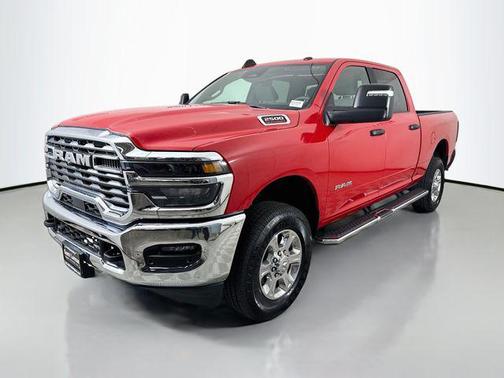 Flame Red Clearcoat 2026 RAM 2500 Big Horn Crew Cab 4x4 6'4' Box