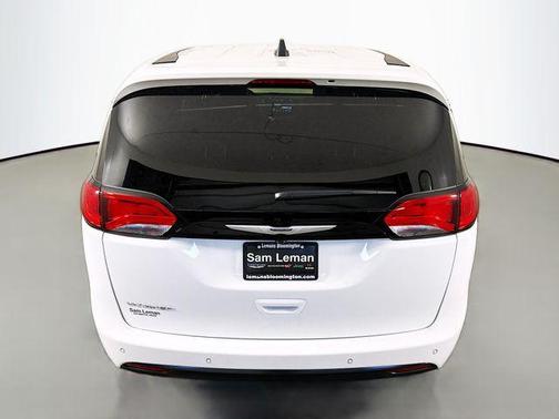 2026 Chrysler Voyager LX