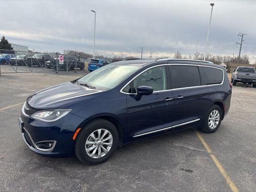 2018 Chrysler Pacifica Touring-L Plus