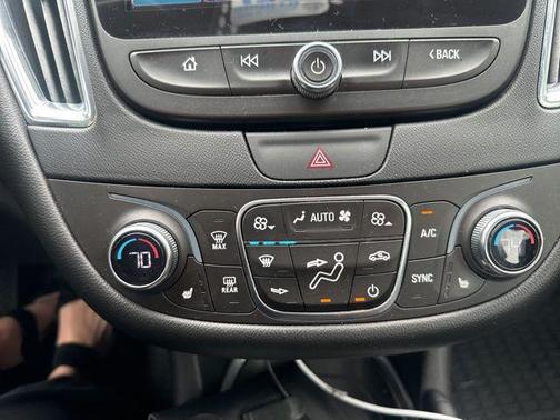2017 Chevrolet Malibu Hybrid Base