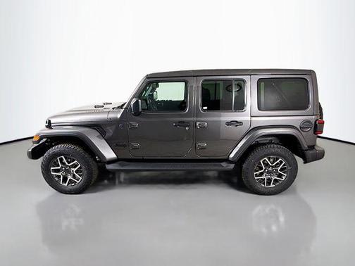 Granite Crystal Metallic Clearcoat 2026 Jeep Wrangler 4-Door Sahara 4x4