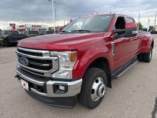 Rapid Red Metallic Tinted Clearcoat 2022 Ford F-350 Lariat