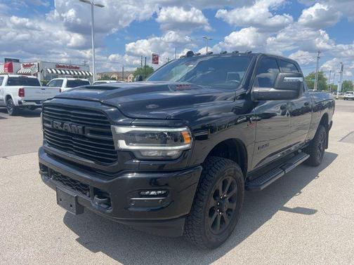 2023 RAM 2500 Laramie Crew Cab 4x4 6'4' Box