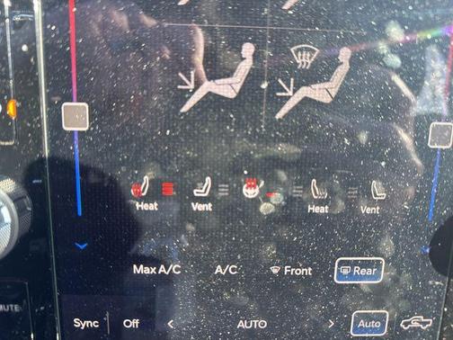 2023 RAM 2500 Laramie Crew Cab 4x4 6'4' Box