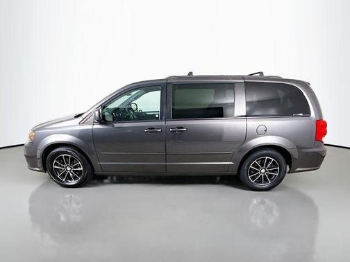 2016 Dodge Grand Caravan R/T