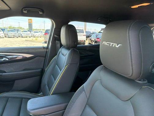 Mosaic Black Metallic 2024 Chevrolet Trailblazer ACTIV