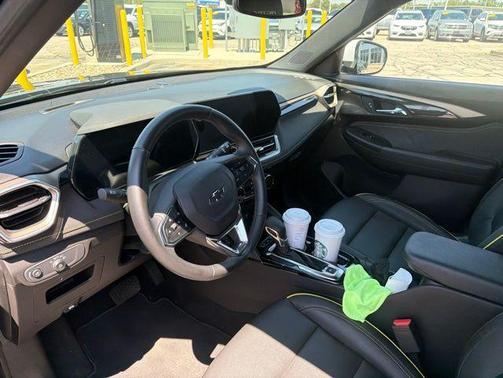 Mosaic Black Metallic 2024 Chevrolet Trailblazer ACTIV