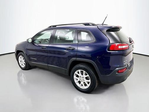 2016 Jeep Cherokee Sport