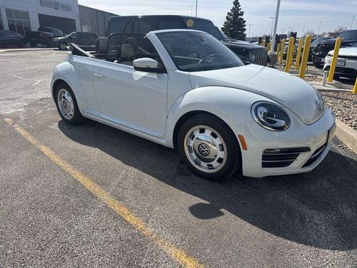 2018 Volkswagen Beetle 2.0T Coast