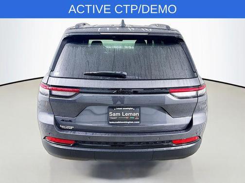 Baltic Gray Metallic Clearcoat 2025 Jeep Grand Cherokee Limited