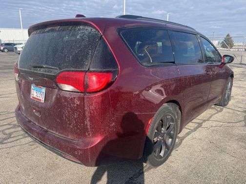 2020 Chrysler Pacifica Touring-L Plus