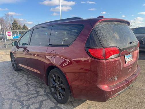 2020 Chrysler Pacifica Touring-L Plus