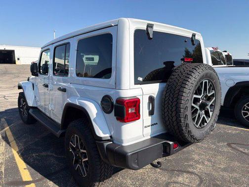 Bright White Clearcoat 2027 Jeep Wrangler Sahara