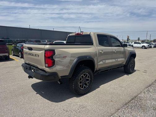 Sand Dune Metallic 2024 Chevrolet Colorado ZR2