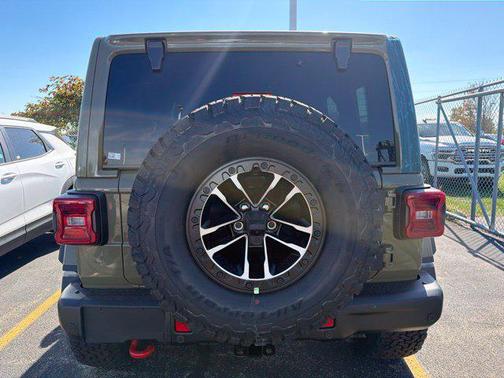 41 (DISC) 2027 Jeep Wrangler Rubicon