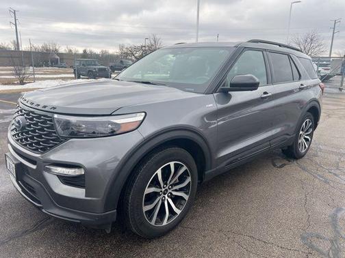 2022 Ford Explorer ST-Line
