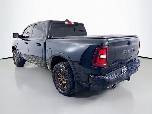Diamond Black Crystal Pearlcoat 2025 RAM 1500 Big Horn/Lone Star