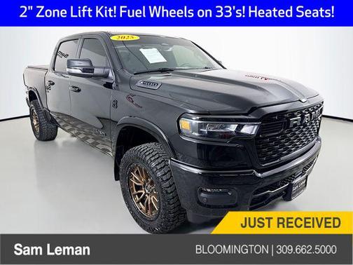 Diamond Black Crystal Pearlcoat 2025 RAM 1500 Big Horn/Lone Star