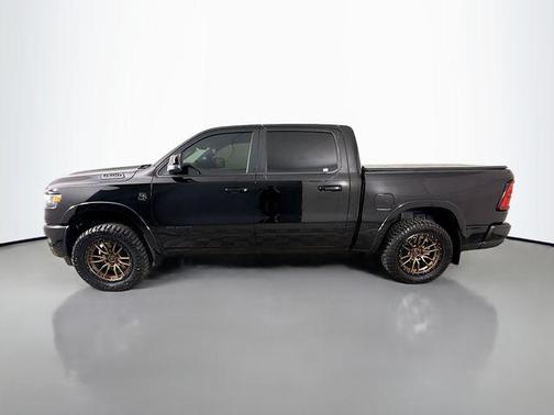 Diamond Black Crystal Pearlcoat 2025 RAM 1500 Big Horn/Lone Star