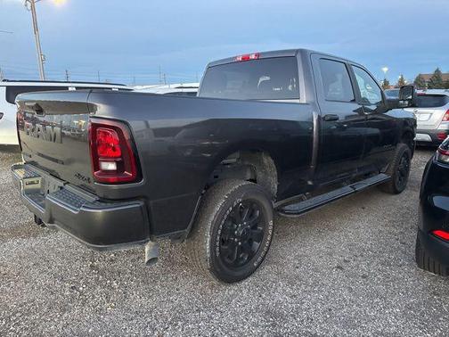 2025 RAM 2500 Big Horn Crew Cab 4x4 6'4' Box