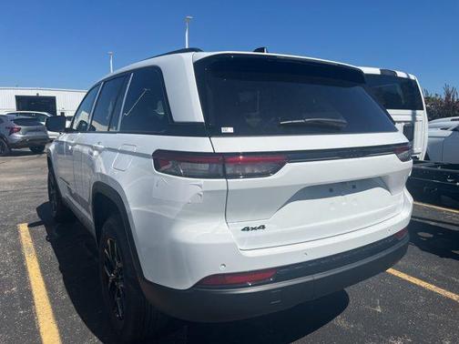 2025 Jeep Grand Cherokee Altitude