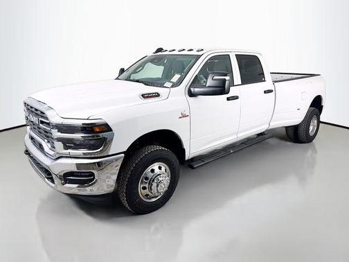 2026 RAM 3500 Tradesman Crew Cab 4x4 8' Box
