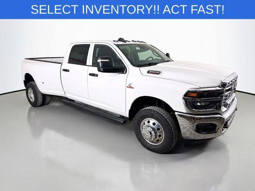 2026 RAM 3500 Tradesman Crew Cab 4x4 8' Box