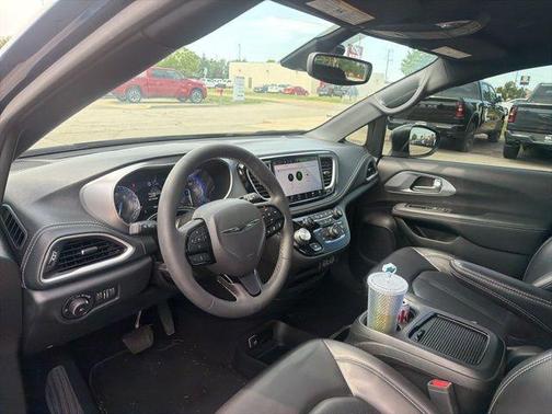Fathom Blue Pearlcoat 2023 Chrysler Pacifica Touring L