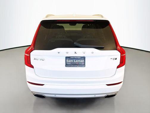 2020 Volvo XC90 T5 Momentum